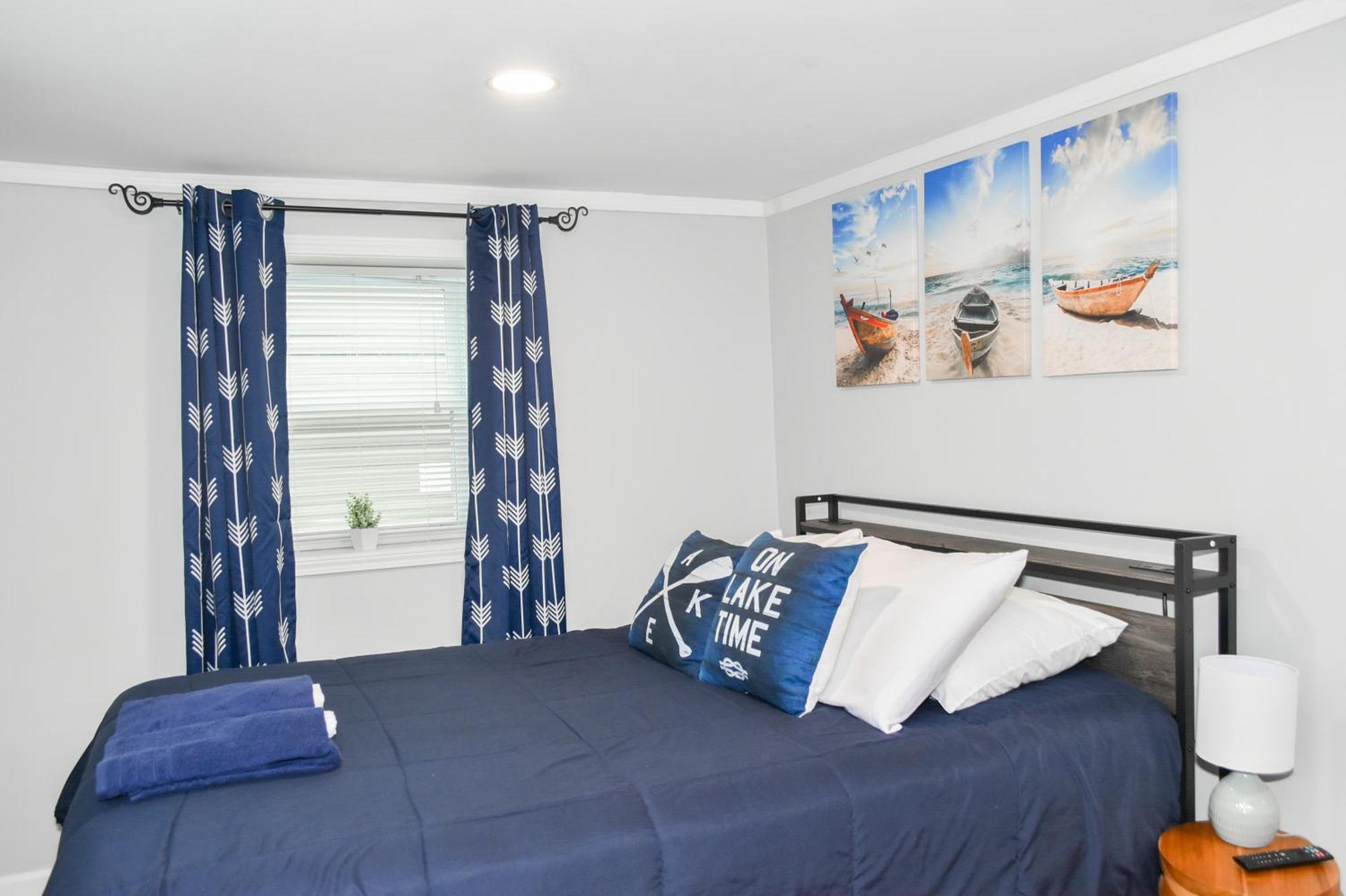 Walk To State Park! Eateries & Pubs! Holiday home Watkins Glen